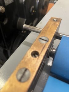 low-screw-copy
